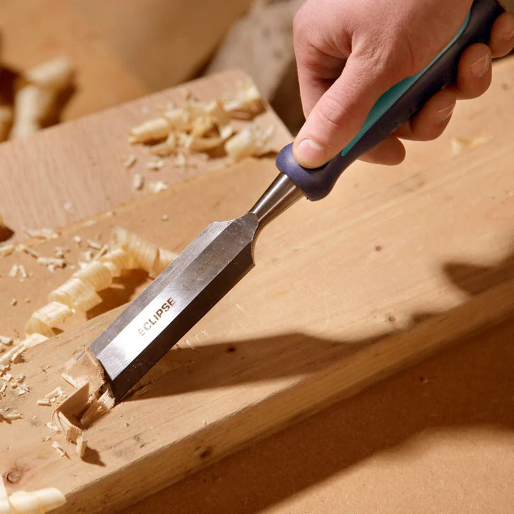 3/4" Wood Chisel with Ergonomic Soft Handle - Image 2