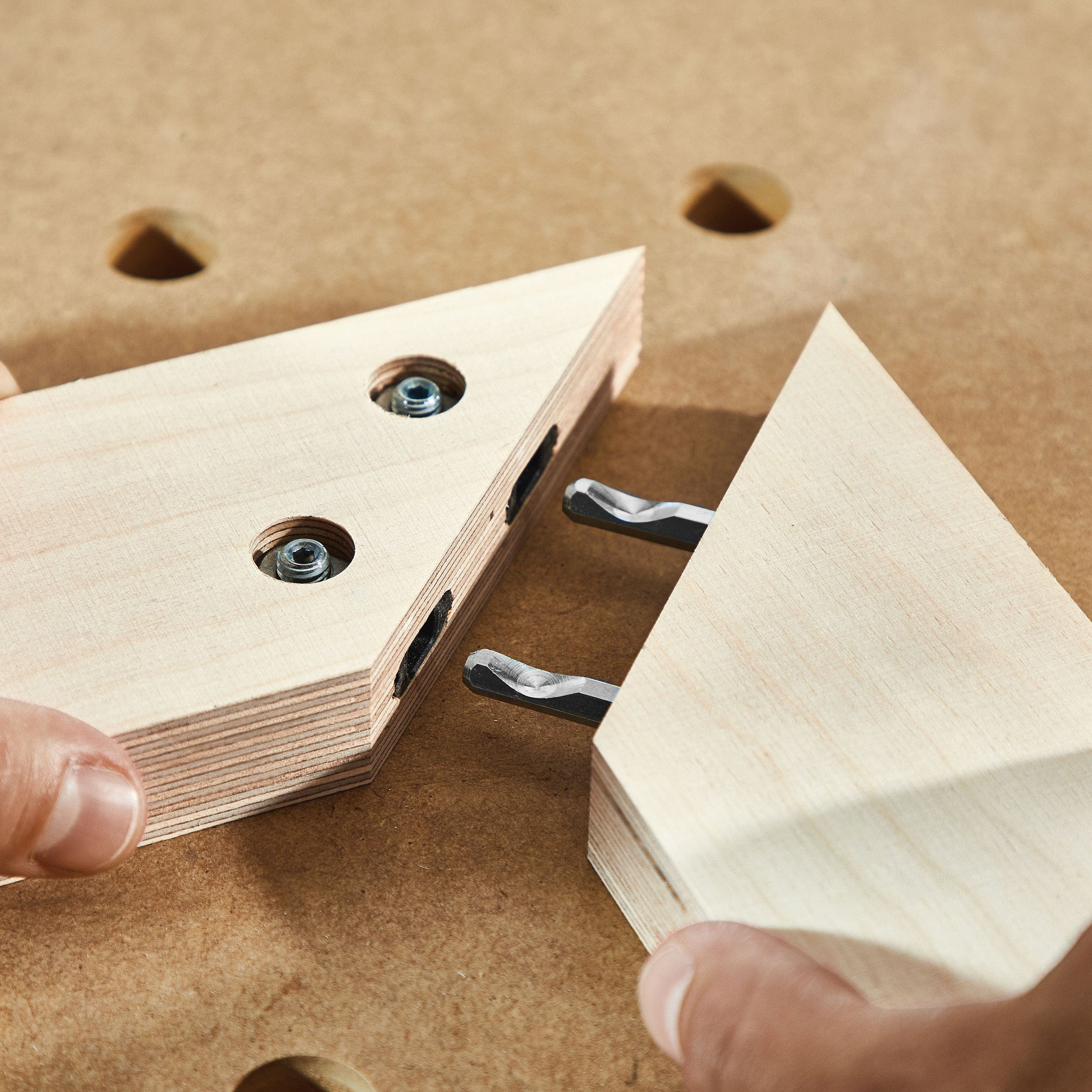 Domino KV D8/50 Corner Connector - Image 5