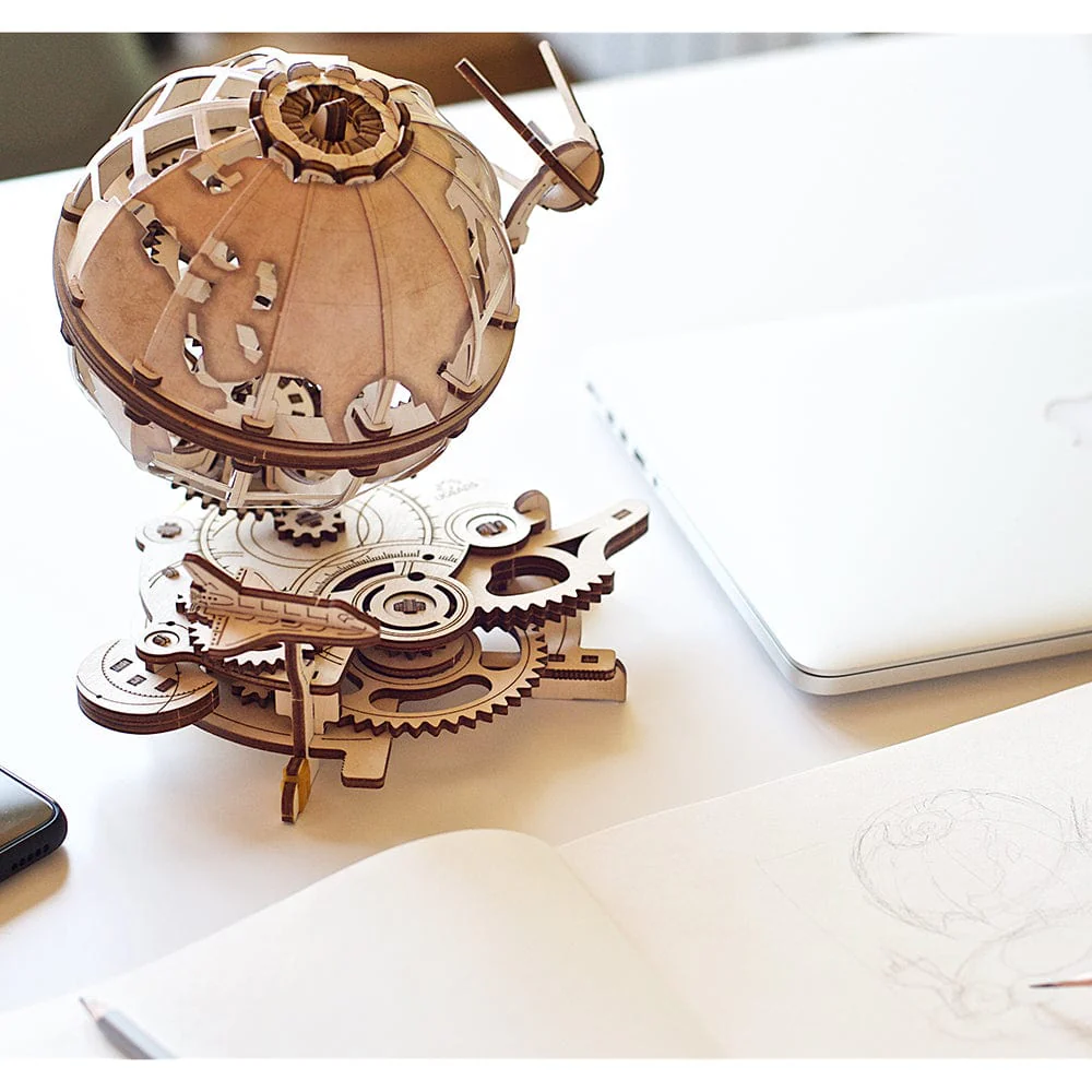 Globe Wooden Craft Kit - Image 4