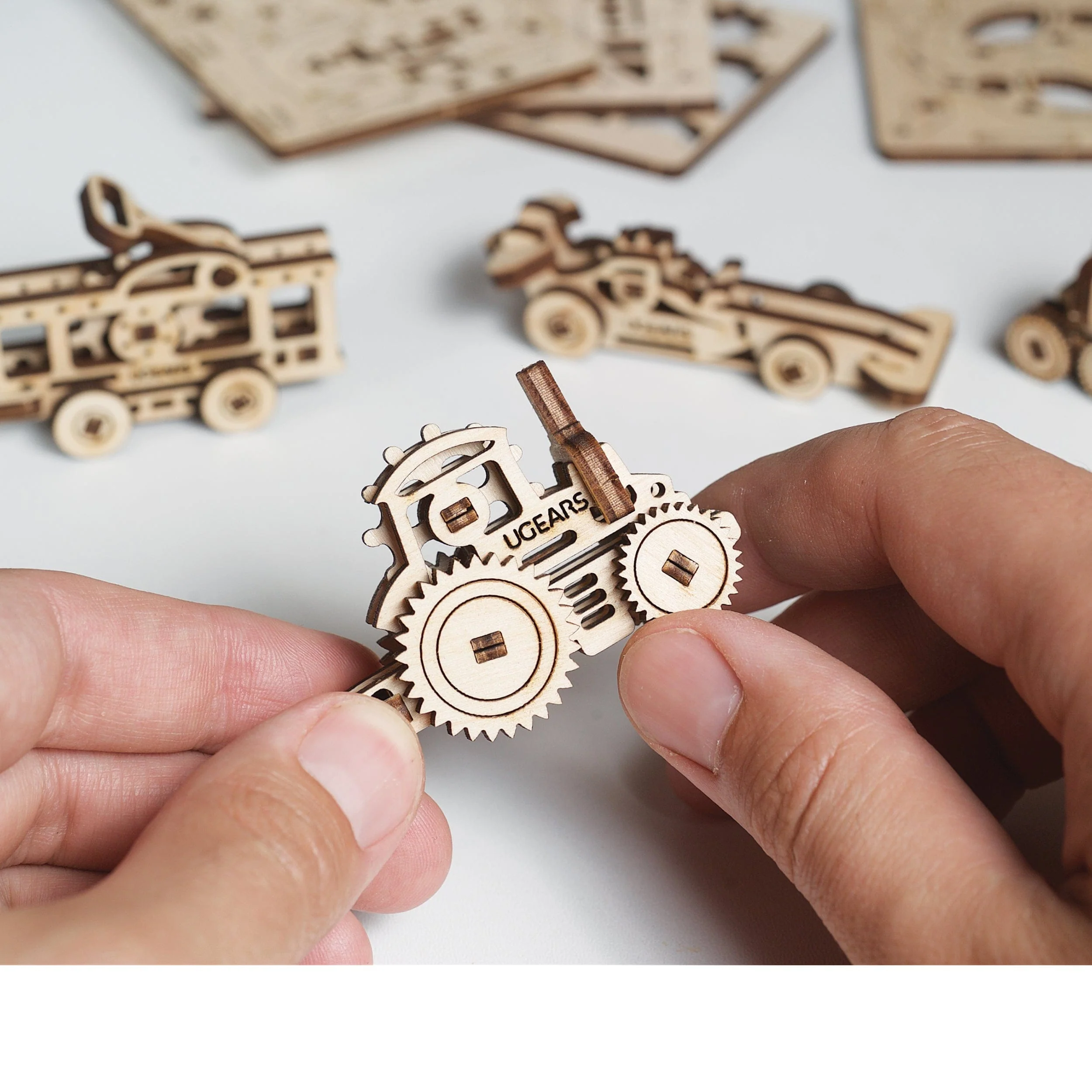 U-Fidget Vehicles Model Kit - Image 3