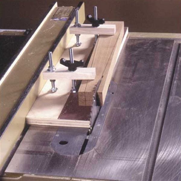 Woodworking Project Paper Plan to Build Super-Simple Taper Jig