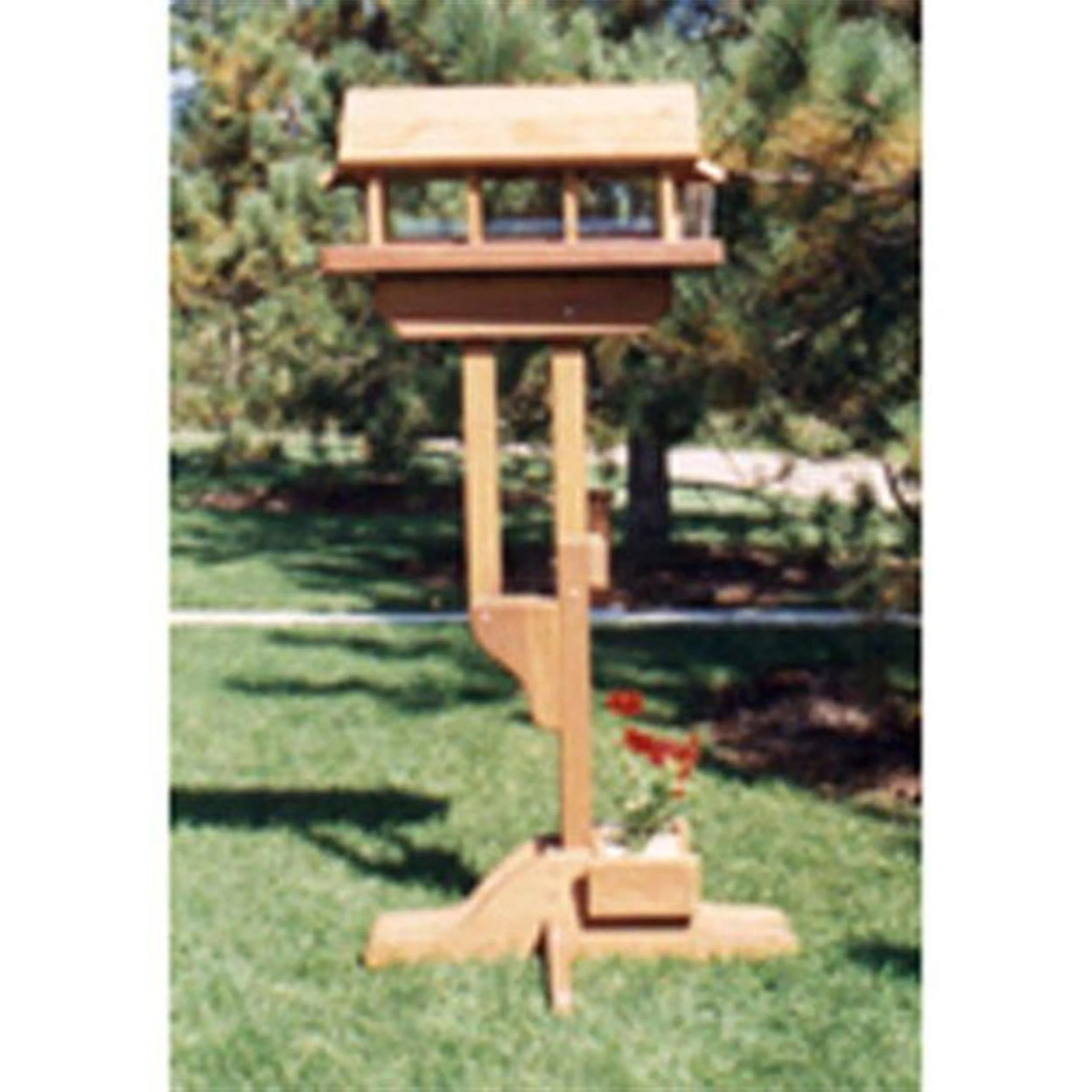 Woodworking Project Paper Plan to Build Portable Feeder Base